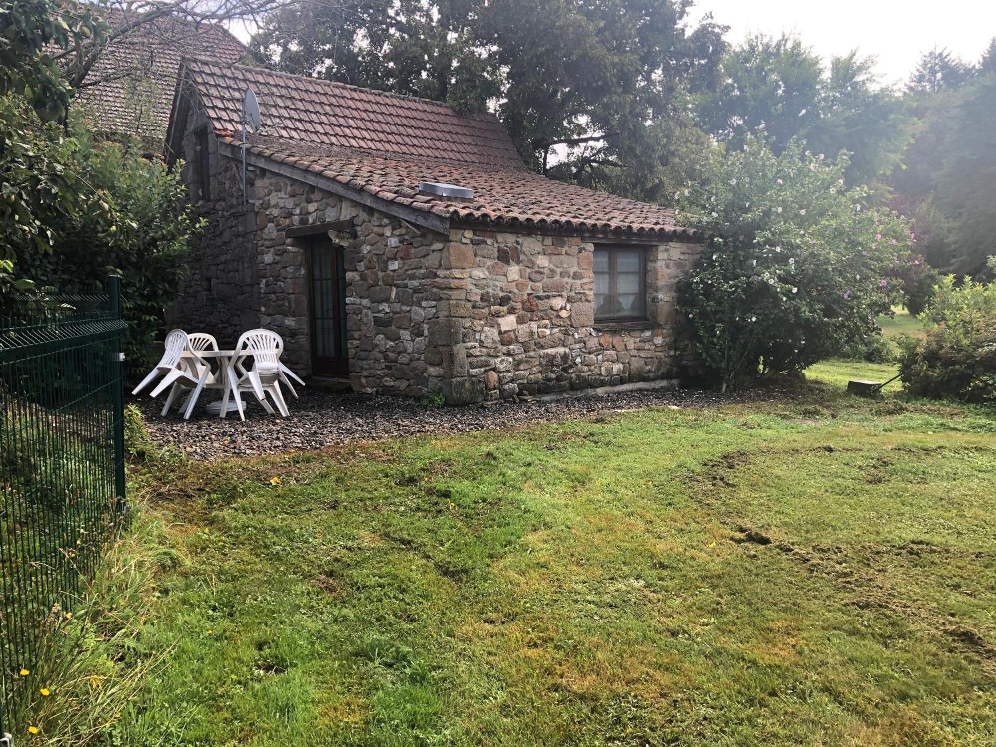 Gites Des Ecuries De Saint Maurice Lacapelle-Marival Exterior photo